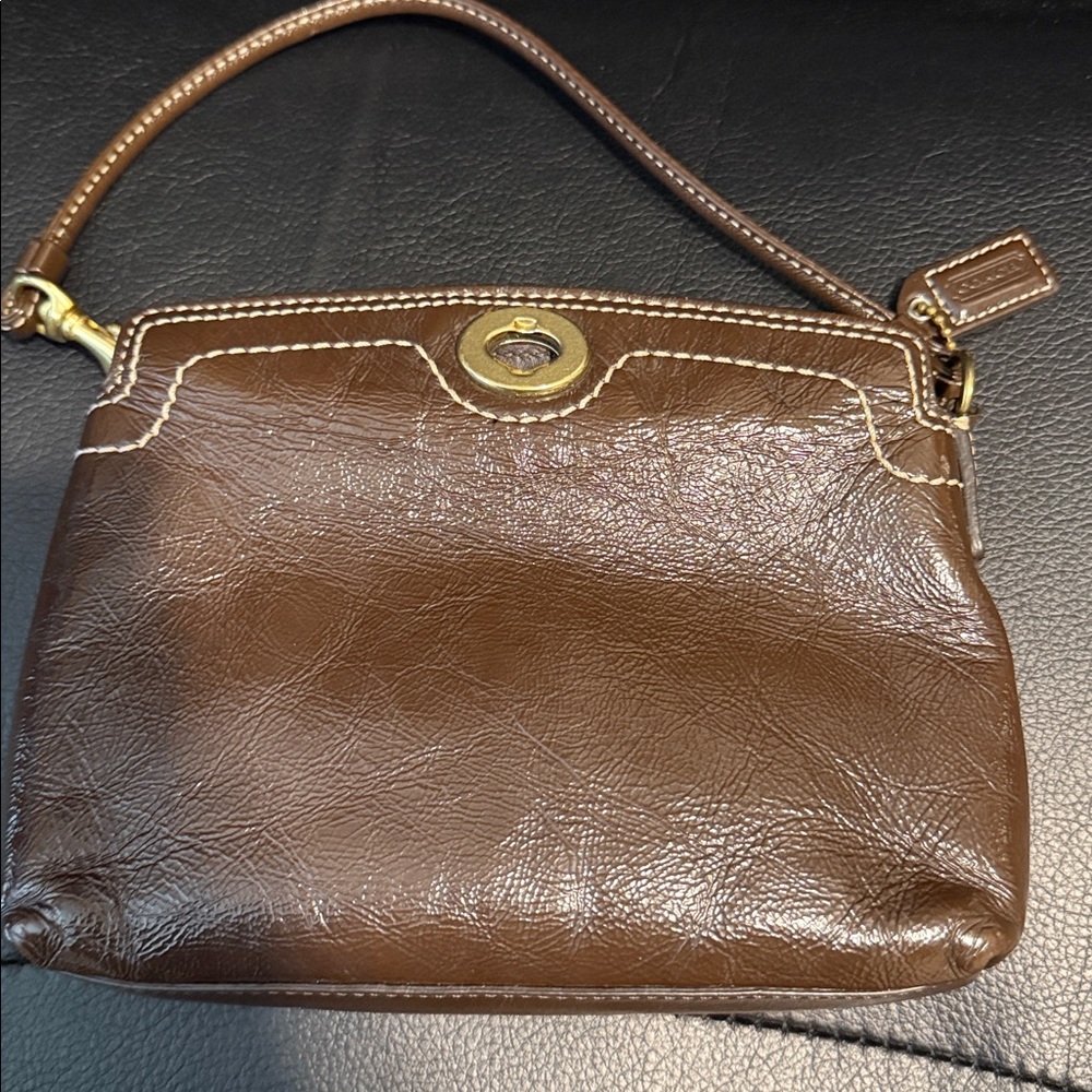 Coach Hampton Leather Capacity Wristlet - Picture 5 of 7